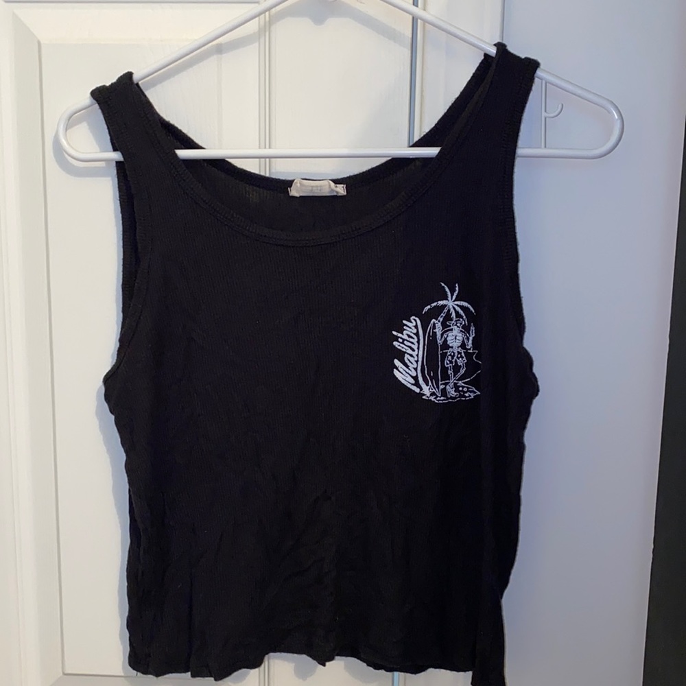 Lot of cropped tank tops